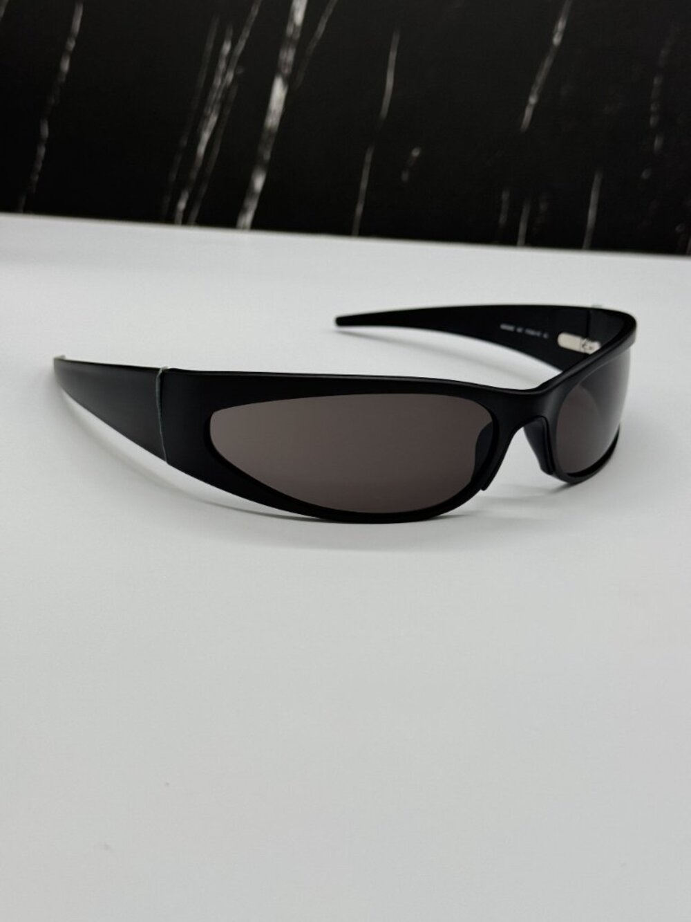 NEW BALENCIAGA BB0290S 001 BLACK UNISEX SUNGLASSES BALENCIAGA EYEWEAR - Picture 7 of 11